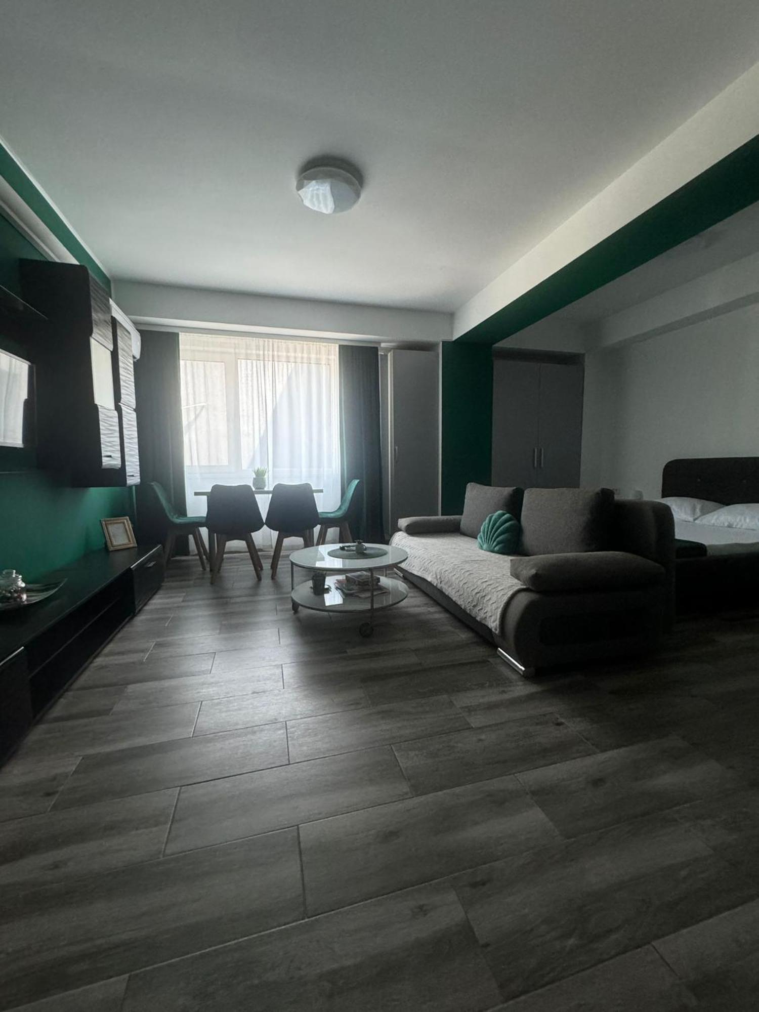 Green Studio Navodari Bagian luar foto